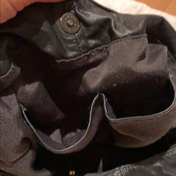 Big soft leather BCBG purse - Picture 6 of 7